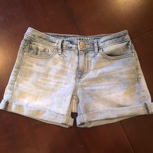 Lauren Conrad Low-rise Denim Shorts | Size 2